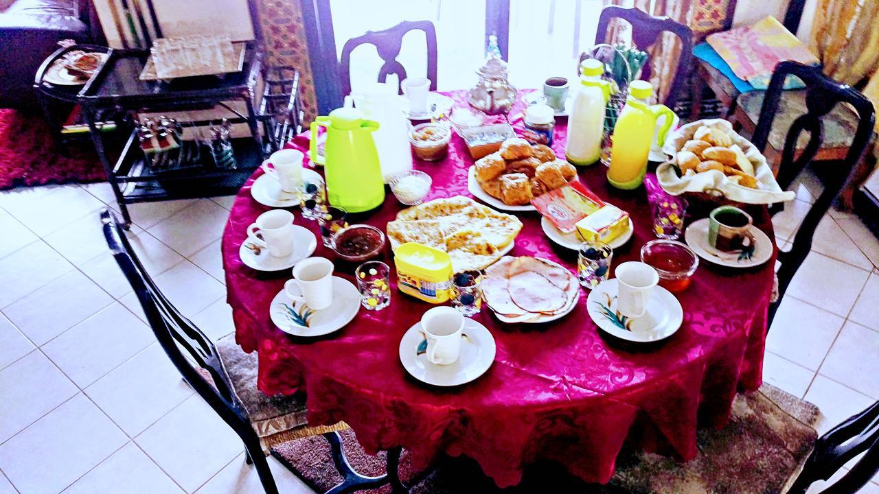 Вилла Aux Moules De Harhoura Rabat Экстерьер фото